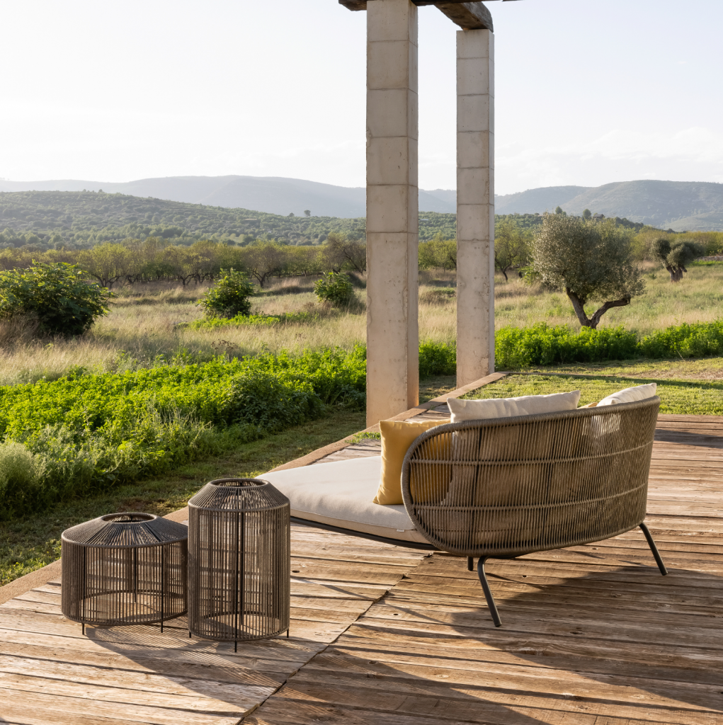 Mora lamp. Lámpara exterior