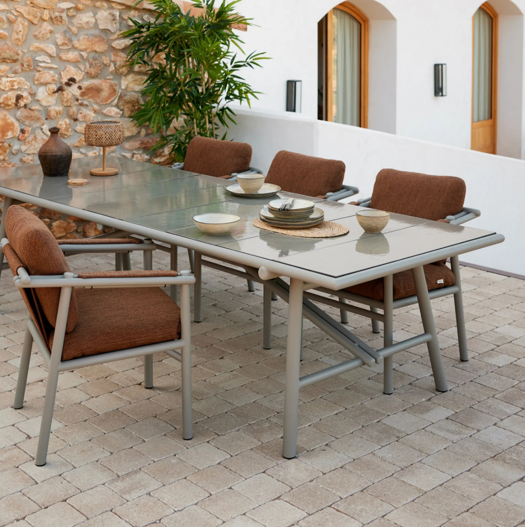 Mesa comedor Sticks para exterior Cane Line
